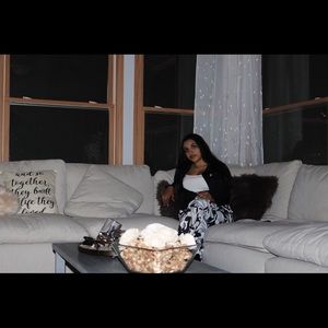 Meet your Posher, Nayeli